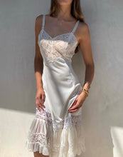 Load image into Gallery viewer, 1990s Stunning White Slip Dress