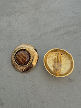 Load image into Gallery viewer, Vintage 1980s Round Marble Enamel Gold Earrings