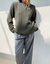 Load image into Gallery viewer, Vintage Knit Sweater