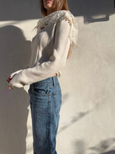 Load image into Gallery viewer, Vintage Lace Collar Sweater