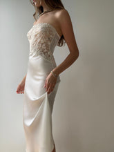 Load image into Gallery viewer, 1990s White Satin Strapless Dress