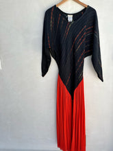 Load image into Gallery viewer, Special Vintage Dress
