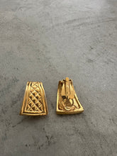 Load image into Gallery viewer, 1990's Nina Ricci Minimal Clip-on Earrings