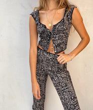 Load image into Gallery viewer, Vintage Anna Sui Pant Set
