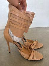 Load image into Gallery viewer, Early 2000s Tom Ford Nude Ankle Pumps
