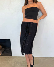 Load image into Gallery viewer, F/W 2002 Gucci Runway Midi Skirt Look 22
