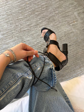 Load image into Gallery viewer, 1990s Tom Ford Gucci Bamboo Pumps
