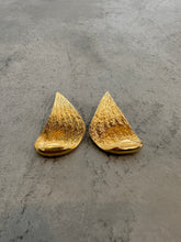 Load image into Gallery viewer, Vintage 1980s Gold Leaf Earrings
