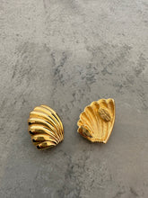 Load image into Gallery viewer, 1980s Givenchy Shell Earrings
