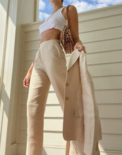 Load image into Gallery viewer, Max Mara Linen Suit
