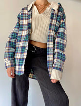 Load image into Gallery viewer, Burberry Vintage button down
