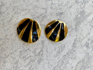 Two Toned Shell Earring