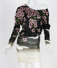 Load image into Gallery viewer, GUCCI Iconic S/S 2003 Cherry Blossom Dress
