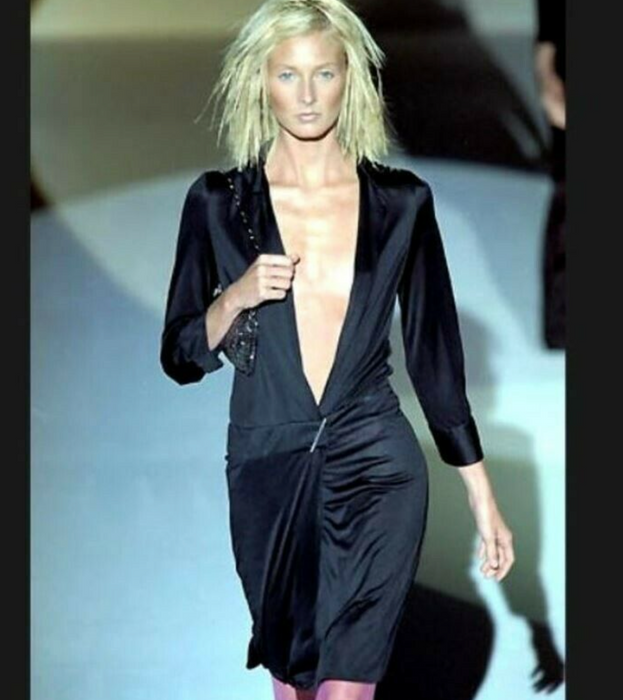 Gianni Versace S/S 2000 Runway Vintage Plunging Neckline Black Dress