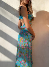 Load image into Gallery viewer, Early 2000’s Dolce Gabbana Silk Dress
