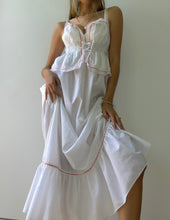 Load image into Gallery viewer, 1990’s White Dainty Dress
