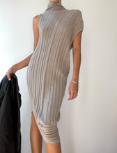 Load image into Gallery viewer, Early 2000&#39;s Alexander Wang Sweater dress
