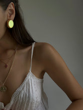 Load image into Gallery viewer, 1990&#39;s Napier Gold Tone Earrings
